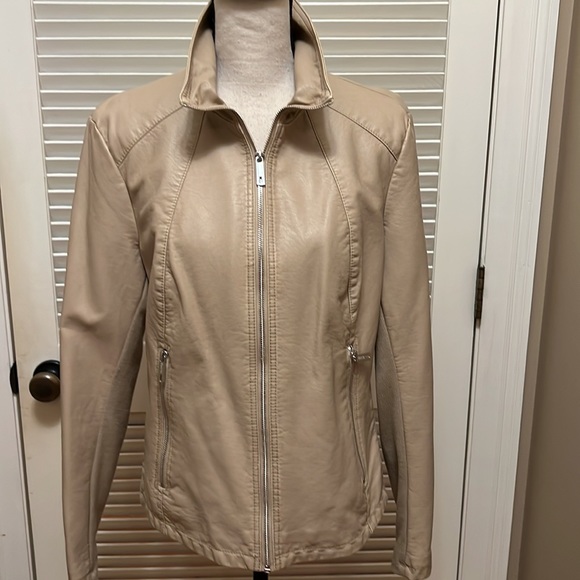 Kenneth Cole Reaction Faux Leather Moto Jacket in Honey, Size Large - Picture 17 of 17